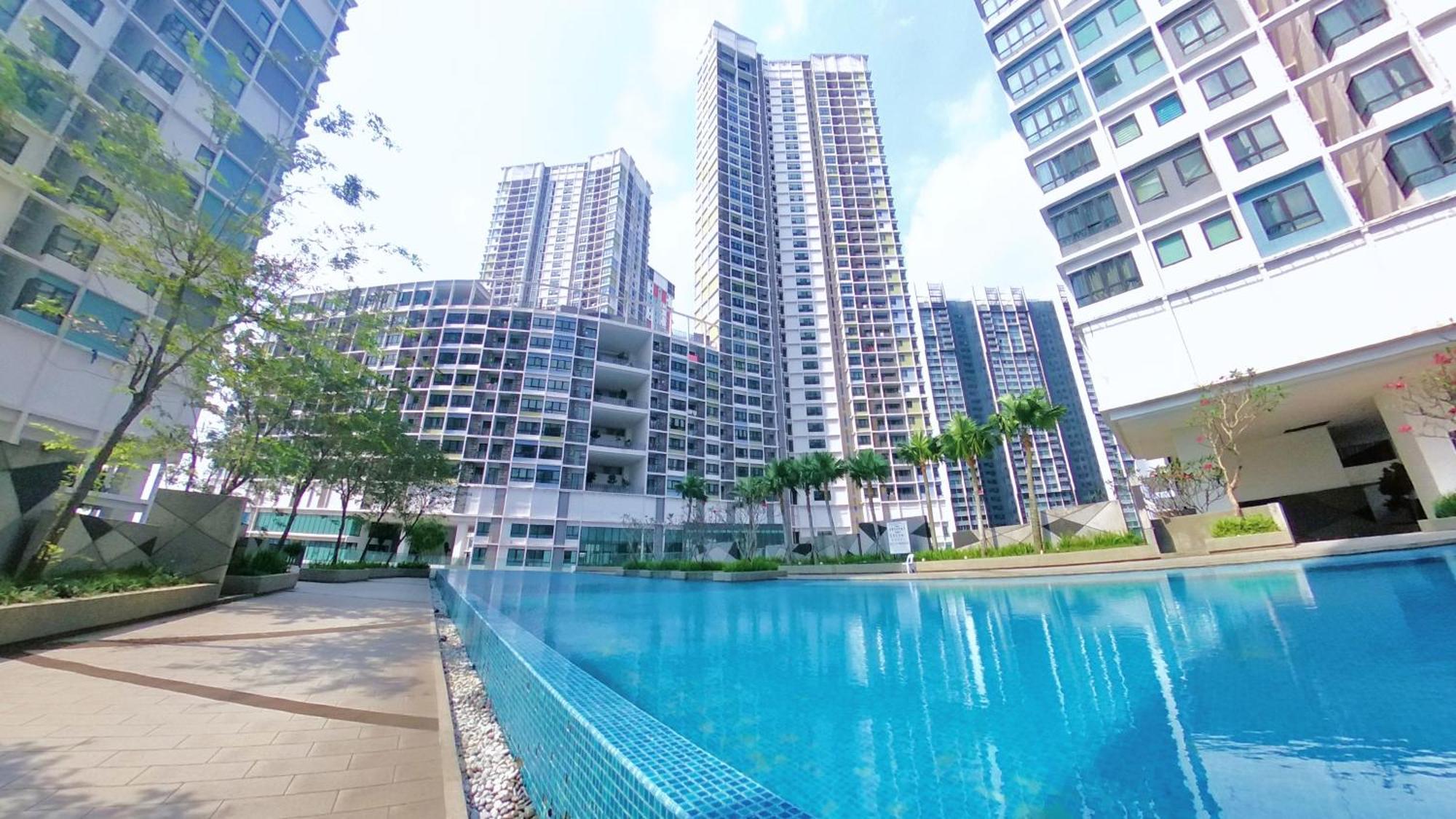 9Pax 2R2B Family Suite, I-City, I-Suite, Hyde, Beside Theme Park, Wifi 50-55" Smart Tv 샤알람 외부 사진