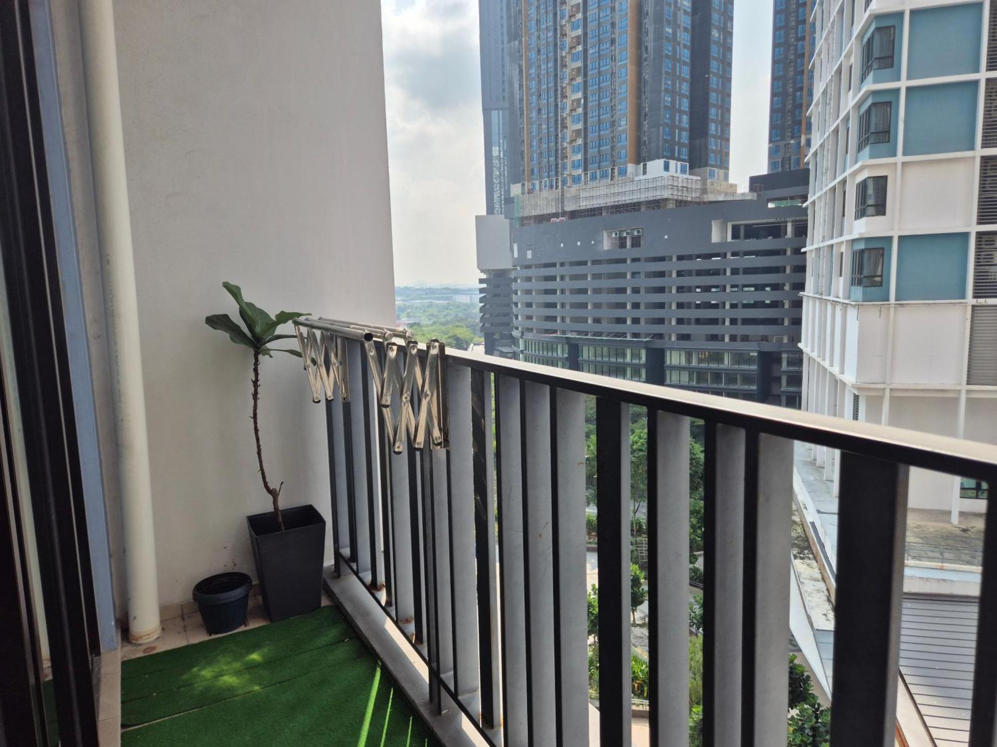 9Pax 2R2B Family Suite, I-City, I-Suite, Hyde, Beside Theme Park, Wifi 50-55" Smart Tv 샤알람 외부 사진